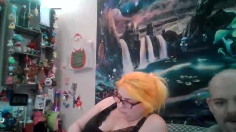 tipthekittenxo online show from January 12, 8:08 am