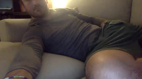 Snapshot of tiptop1088 chatting on December 19, 1:56 am tiptop1088 online show from December 19, 1:56 am