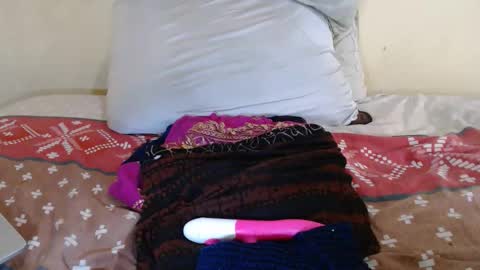 Snapshot of tisha_amore chatting on March 5, 8:32 am Amore online show from March 5, 8:32 am