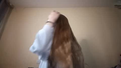 Snapshot of tishabhagat chatting on December 5, 6:44 am Hi Im Carry 18 years old online show from December 5, 6:44 am