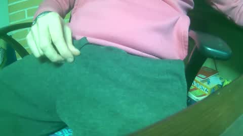 Snapshot of tisis80 chatting on January 11, 4:34 pm tisis80 online show from January 11, 4:34 pm