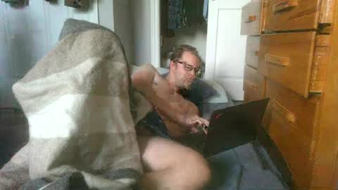 Snapshot of titlovercums chatting on June 23, 10:35 am titlovercums online show from June 23, 10:35 am