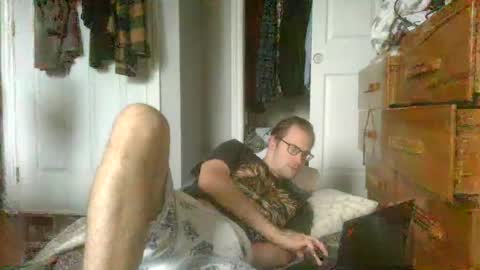 Snapshot of titlovercums chatting on June 26, 11:03 am titlovercums online show from June 26, 11:03 am