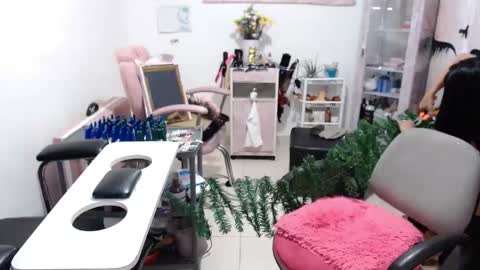 Snapshot of titsbiglovers chatting on November 26, 11:06 pm DIVA online show from November 26, 11:06 pm