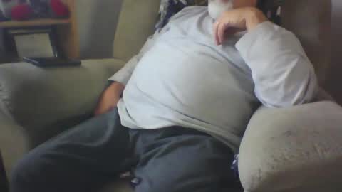 tittyloverr69 online show from December 20, 6:13 pm