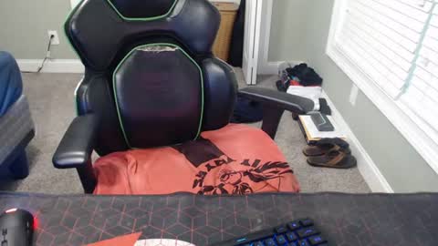 tittylvr1990 online show from July 7, 10:36 pm