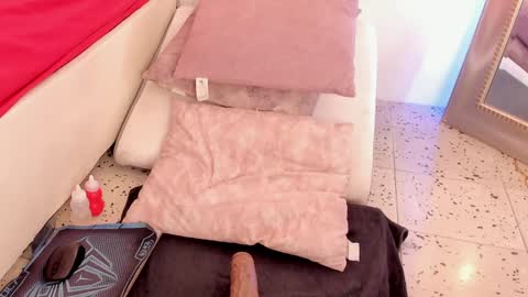 Snapshot of tivizaylove chatting on January 29, 2:42 pm Tivizay online show from January 29, 2:42 pm