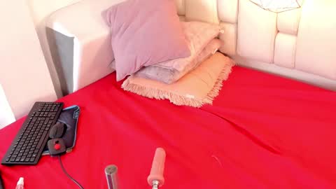 Snapshot of tivizaylove chatting on February 26, 2:25 pm Tivizay online show from February 26, 2:25 pm