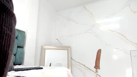 Snapshot of tivizaylove chatting on October 15, 2:39 pm Tivizay online show from October 15, 2:39 pm