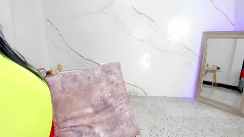 Snapshot of tivizaylove chatting on December 4, 2:37 pm Tivizay online show from December 4, 2:37 pm