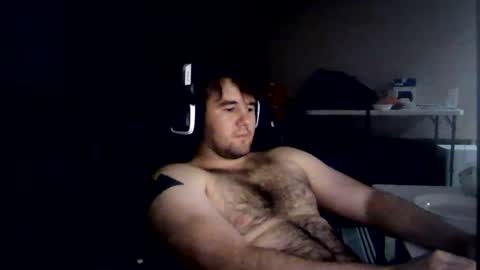 Snapshot of tizzledude chatting on July 23, 8:23 am tizzledude online show from July 23, 8:23 am