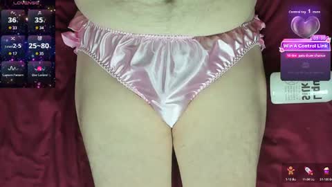 Snapshot of tjantylover chatting on June 23, 7:12 pm TJ-Panty Lover online show from June 23, 7:12 pm