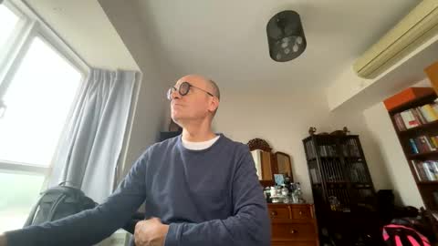 TKSnoopy online show from March 3, 6:52 am