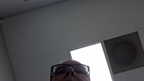 Snapshot of tnvols1968 chatting on February 21, 11:44 am Vols online show from February 21, 11:44 am