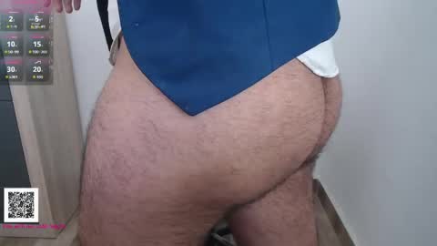 Snapshot of toaster1993 chatting on May 23, 2:21 pm Leonel online show from May 23, 2:21 pm