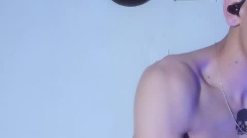 Tobias Smith  online show from June 24, 7:18 am