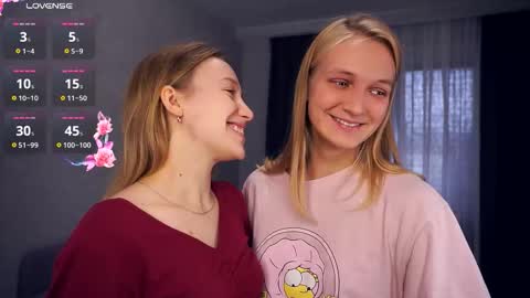 Snapshot of tobicovitt chatting on October 4, 6:55 am Mary online show from October 4, 6:55 am