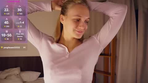 Snapshot of tobicovitt chatting on November 13, 6:34 am Mary online show from November 13, 6:34 am