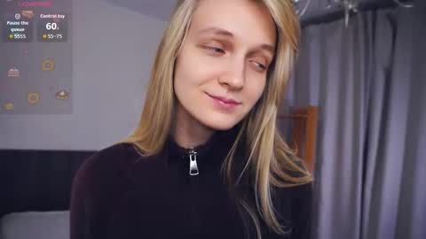 Snapshot of tobicovitt chatting on December 3, 6:21 am Mary online show from December 3, 6:21 am