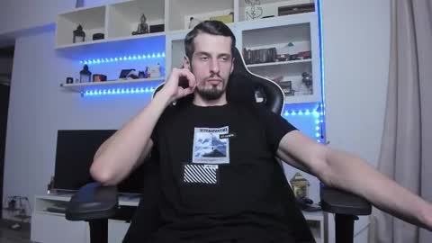 Snapshot of toddclaytonn chatting on November 1, 12:12 am Todd online show from November 1, 12:12 am