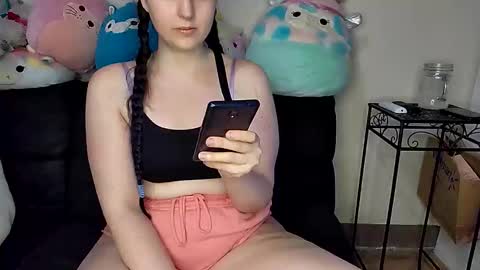 toddharley29 online show from November 19, 5:40 am