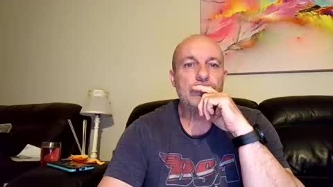 Snapshot of toerag69 chatting on October 8, 6:49 pm toerag69 online show from October 8, 6:49 pm