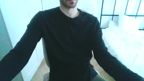 Martin online show from February 6, 9:32 am