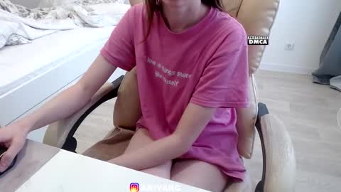 Arina online show from December 5, 9:51 am