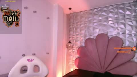 toky         online show from October 29, 7:04 pm