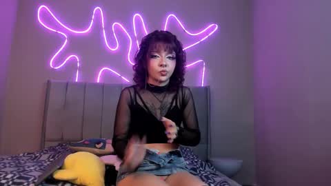 tokyo_nyx online show from December 4, 5:28 am