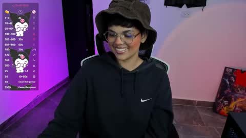 Snapshot of tokyo_uwu chatting on October 28, 2:42 pm sofi 3 online show from October 28, 2:42 pm