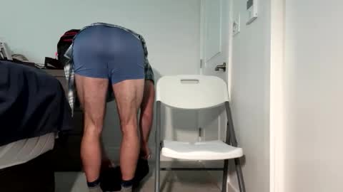 Snapshot of tokyodude12 chatting on October 28, 7:27 pm The Beekeeper online show from October 28, 7:27 pm