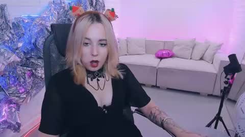 Tolli Moll online show from December 11, 9:09 am