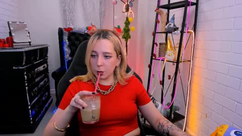 Tolli Moll online show from December 16, 9:03 am