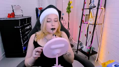 Tolli Moll online show from December 17, 9:07 am