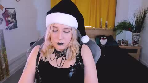 Tolli Moll online show from December 20, 3:42 pm