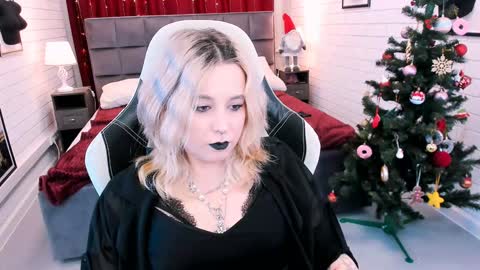 Tolli Moll online show from January 2, 12:13 pm