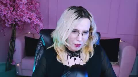 Tolli Moll online show from January 14, 8:52 am