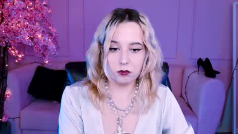 Tolli Moll online show from January 18, 11:32 am