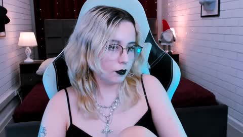 Tolli Moll online show from January 20, 8:19 am