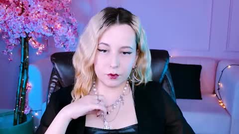 Tolli Moll online show from January 22, 8:40 am