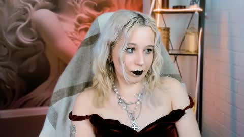 Tolli Moll online show from February 11, 4:13 pm