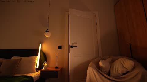 Snapshot of tollysage chatting on December 5, 8:16 pm Sage. TG channel online show from December 5, 8:16 pm