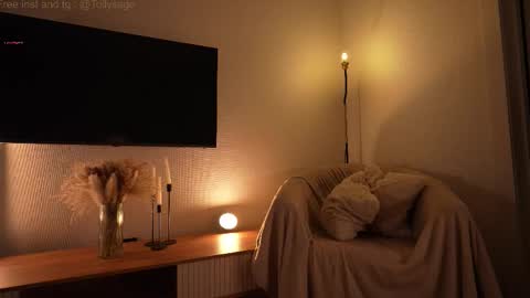 Snapshot of tollysage chatting on December 20, 4:58 pm Sage. TG channel online show from December 20, 4:58 pm