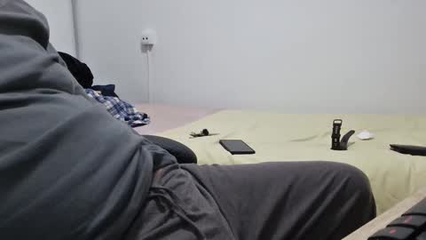 tolon408472 online show from March 16, 1:22 am