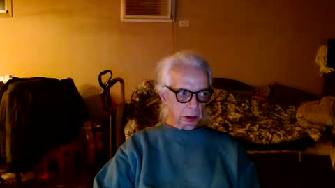 Snapshot of tom112292014 chatting on October 27, 2:26 am tom112292014 online show from October 27, 2:26 am