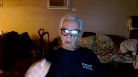 Snapshot of tom112292014 chatting on November 5, 12:16 pm tom112292014 online show from November 5, 12:16 pm