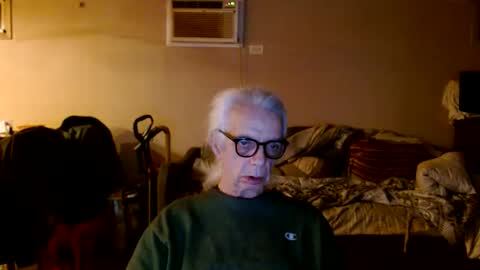 Snapshot of tom112292014 chatting on November 14, 4:22 am tom112292014 online show from November 14, 4:22 am