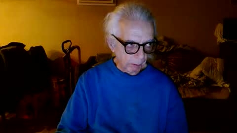 Snapshot of tom112292014 chatting on November 21, 3:05 am tom112292014 online show from November 21, 3:05 am