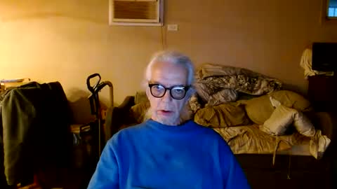 Snapshot of tom112292014 chatting on November 24, 9:36 pm tom112292014 online show from November 24, 9:36 pm